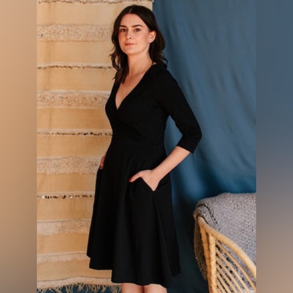 MATA TRADERS | Callie Long Sleeve Wrap Dress in Black